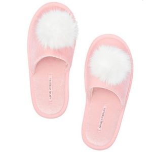 NWT - Victoria's Secret Pom Pom Slippers - S, M, L